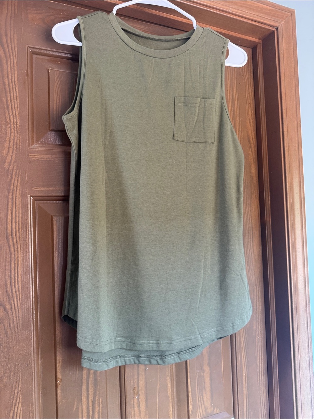Olive Green Women's Sleeveless Pocket Tank Top